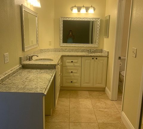 Master Vanity