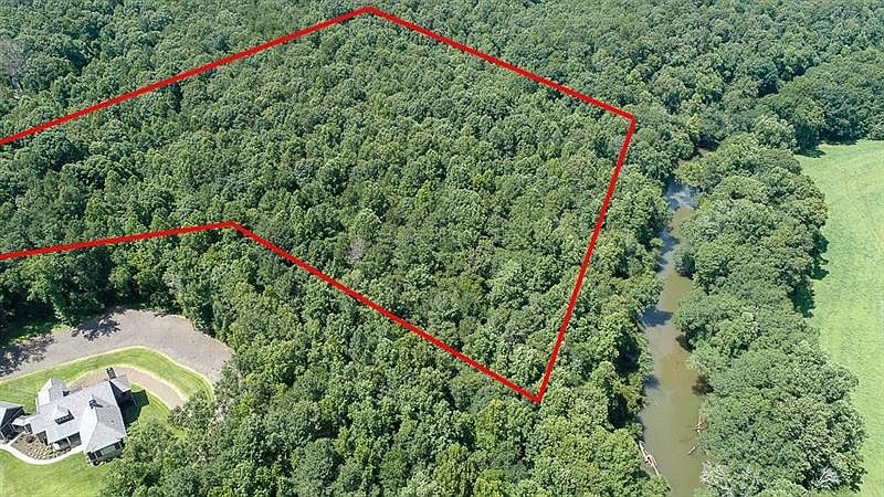1st image of 207 Etowah Lndg