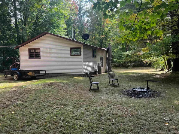 2502 Betty Ln, Beaverton, MI 48612