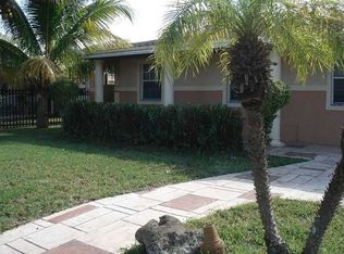 910 NE 156th Ter, North Miami Beach, FL 33162
