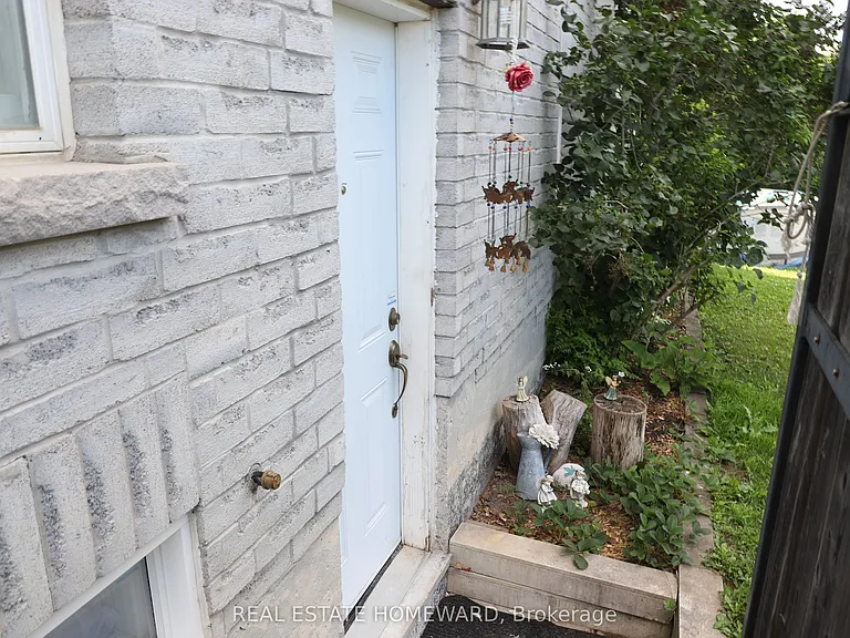 1212 Fox Hill St #BASEMENT — Photo 2