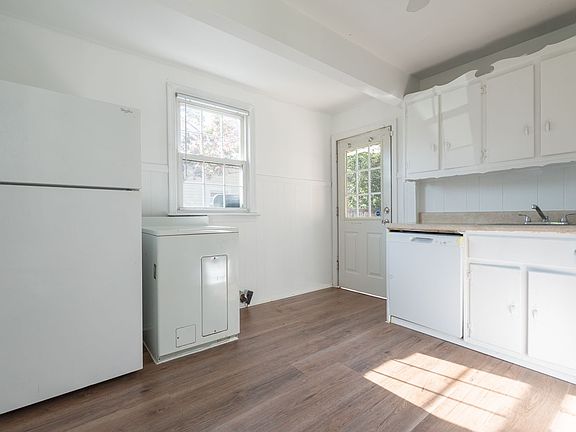 4th image of 29 Fiske St