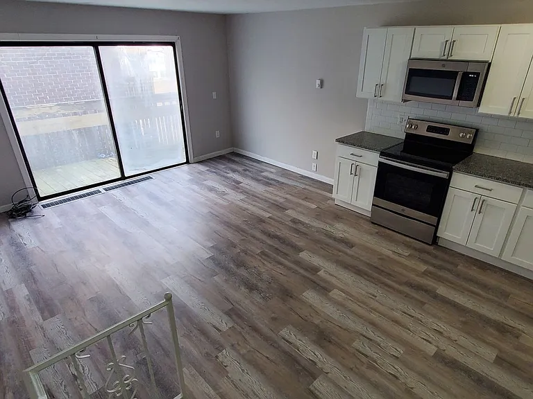Villa Square LLC — Photo 49