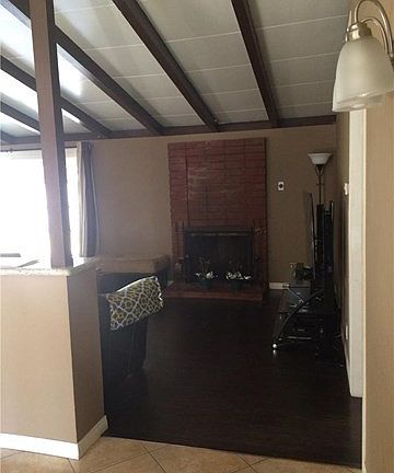 5th image of 909 Feather Ave