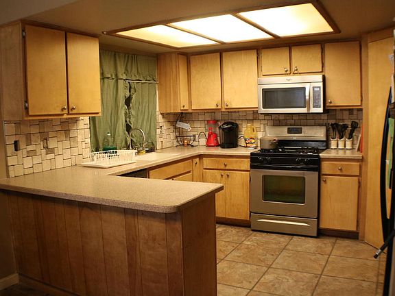 3rd image of 16352 Chuka Ave
