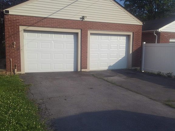3rd image of 3730 Colonial Ave