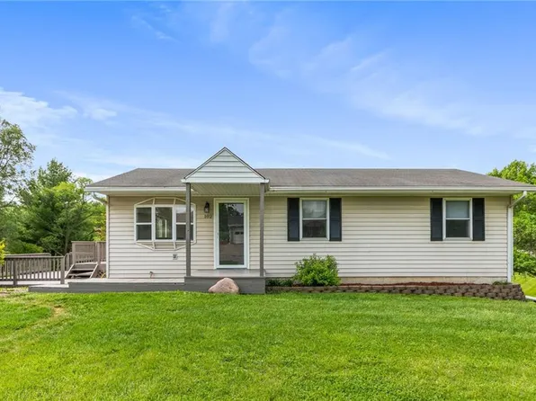 102 W 10th St, Grant City, MO 64456