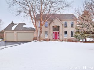 4519 Sunflower Ridge Dr NE, Ada, MI 49301