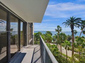 1450 Brickell Bay Dr