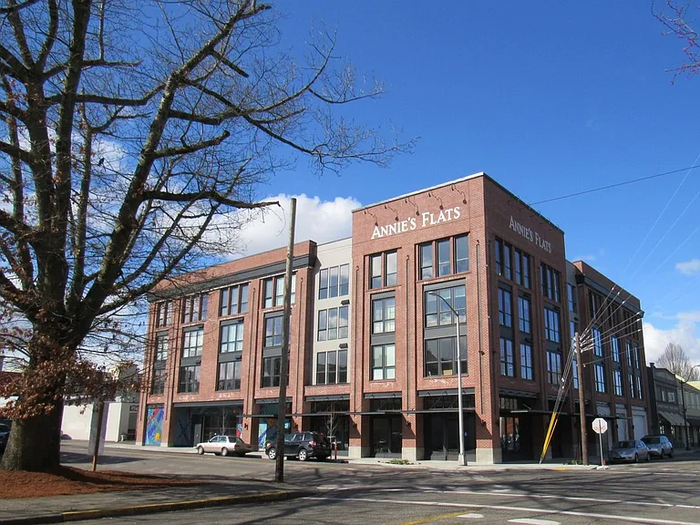 Annies Artist Flats — Photo 16