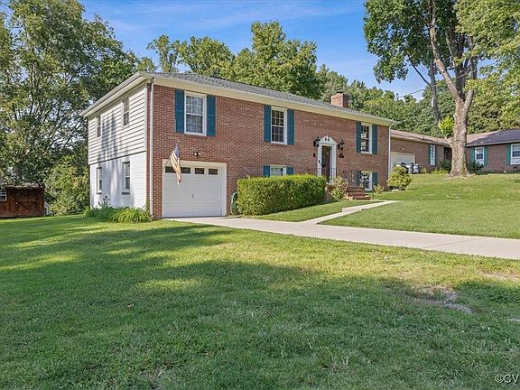 3rd image of 10900 Whitepine Dr