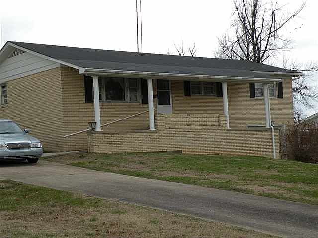 1st image of 205 Osage Ct