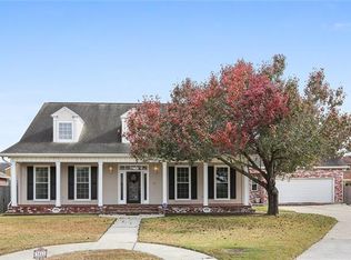 3841 Lake Huron Dr, Harvey, LA 70058