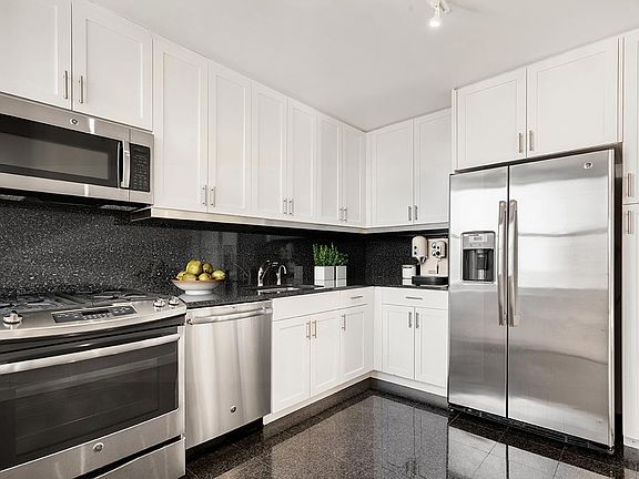 4th image of 1365 York Ave APT 5A