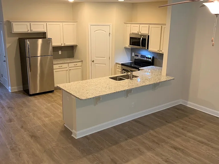 193 Ainsdale Dr — Photo 3