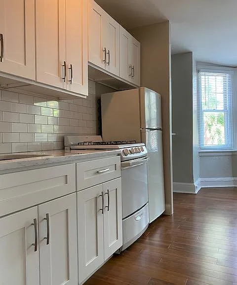 1618 Pine St #2 — Photo 7