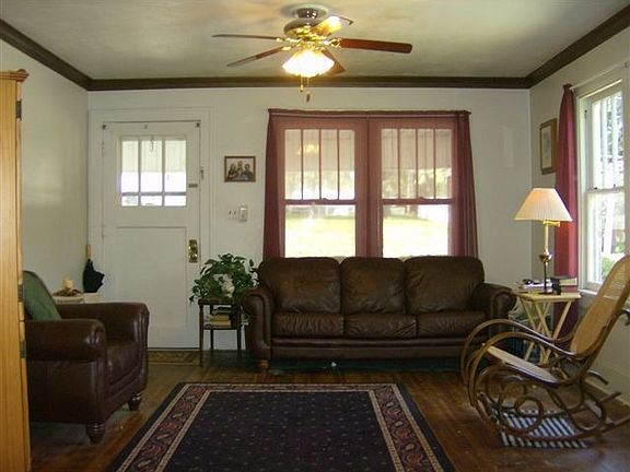2nd image of 1116 W Nebraska Ave