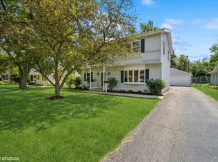 241 Heather Ave, Grayslake, IL 60030