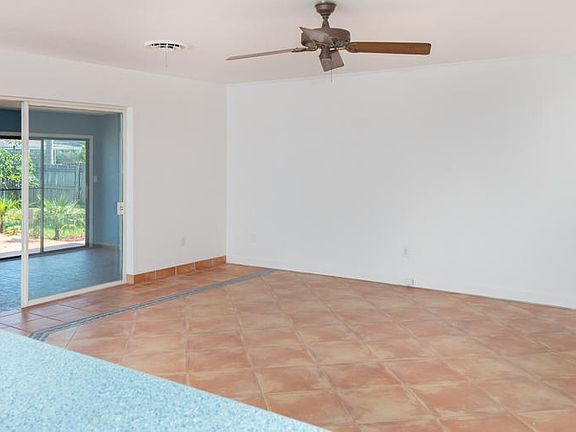5th image of 406 Glenwood Ave