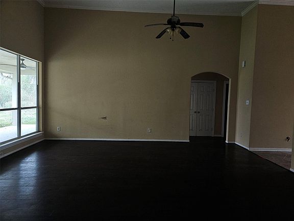 4th image of 936 County Road 4923