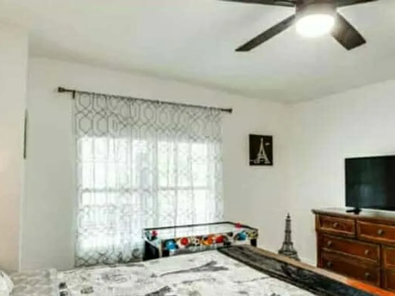 401 N Polk St — Photo 8