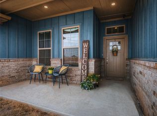 8870 Summit View Ln, Edmond, OK 73025