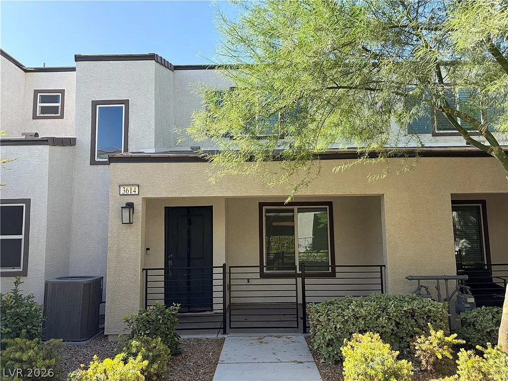 3 bed, 2.5 bath, 1156 sqft, $1,750 — Photo 1