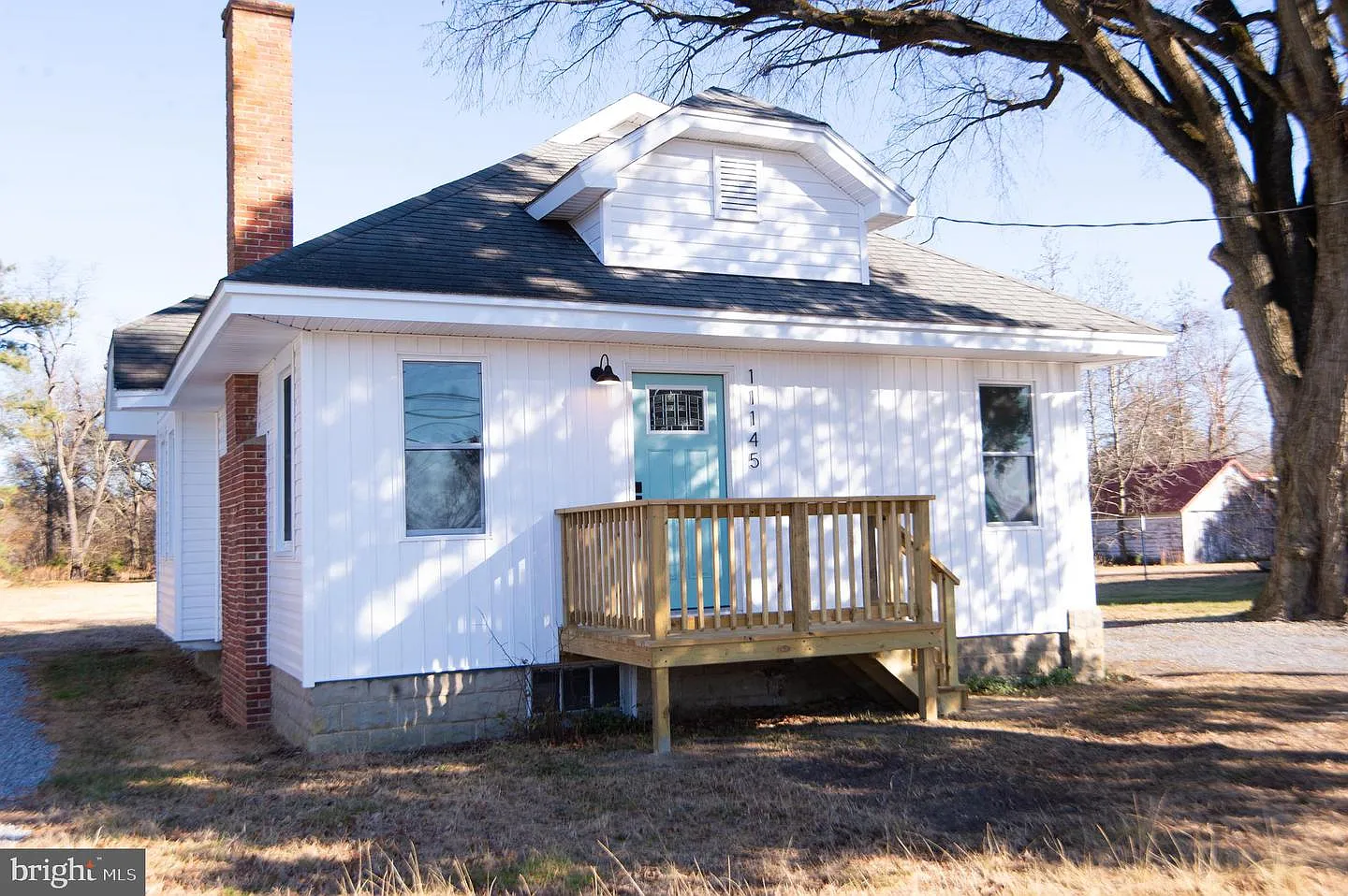 11145 Laurel Rd photo 1
