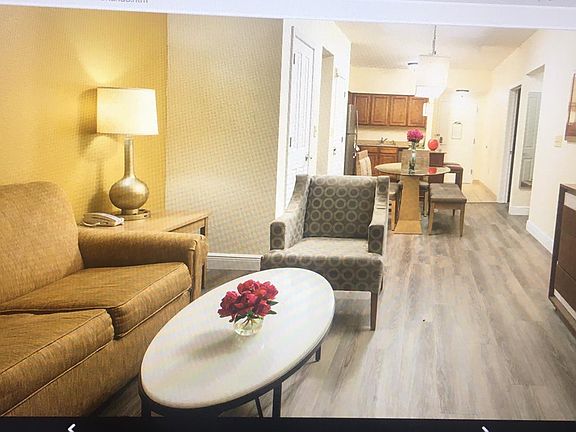 4th image of 7389 Universal Blvd #204