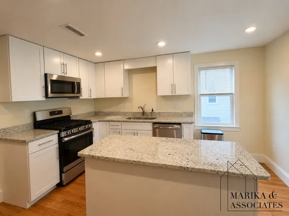 30 Willow St, Newton Center, MA 02459