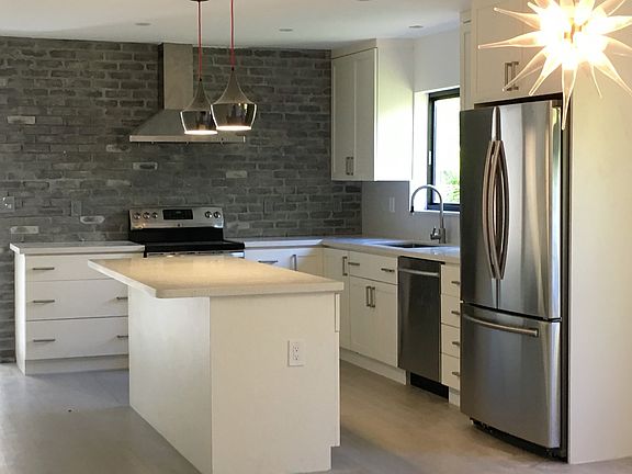 4th image of 1094 NE 91st Ter
