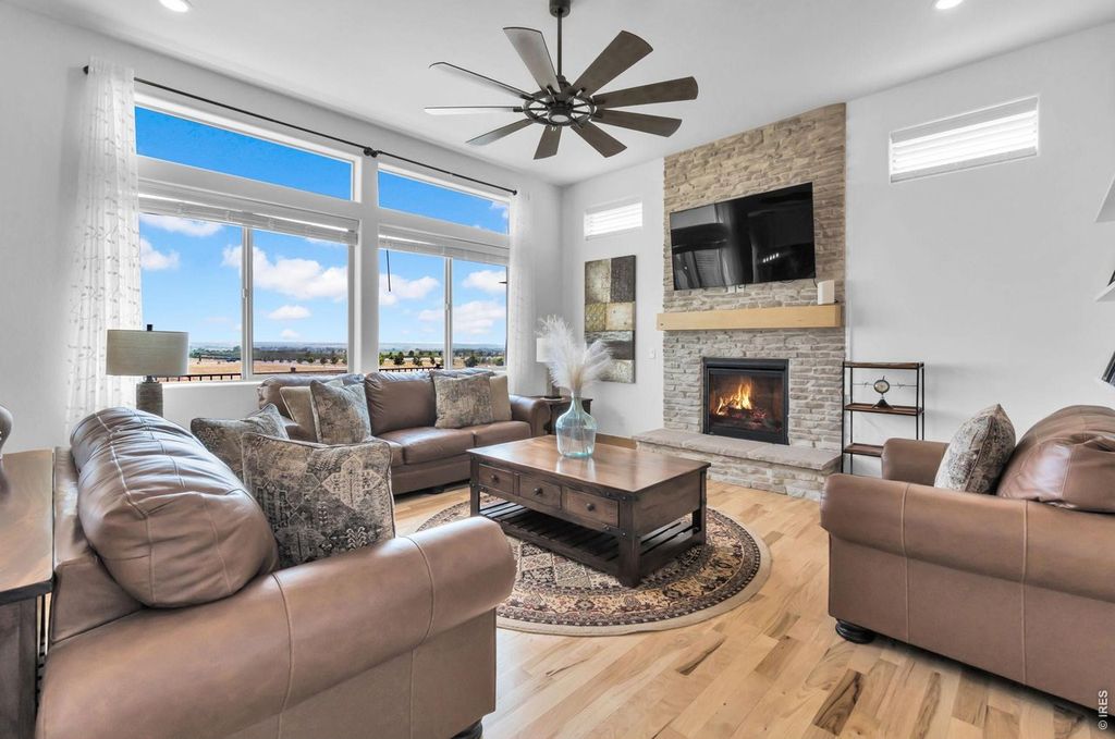 1699 Corby Dr