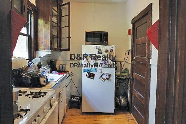 2nd image of 11 Pleasant St #9