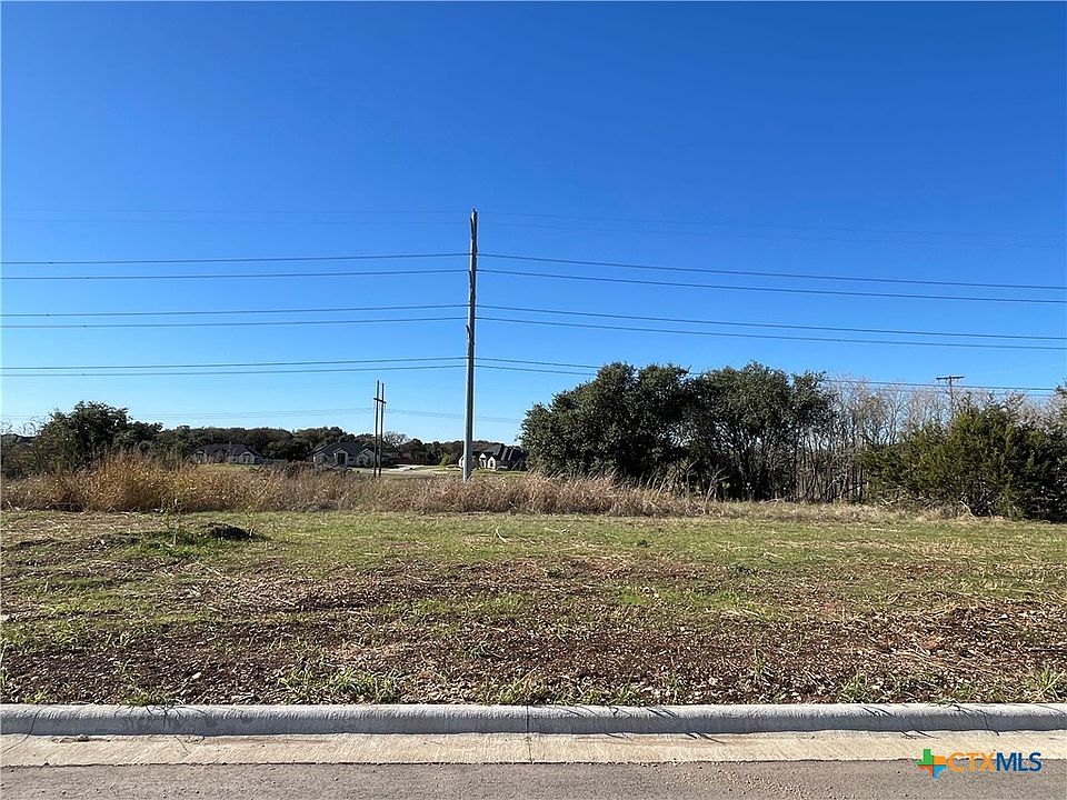 1st image of 1907 Slade Dr