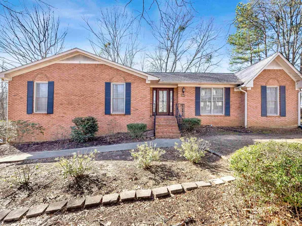 170 Russet Cove Dr, Birmingham, AL 35244