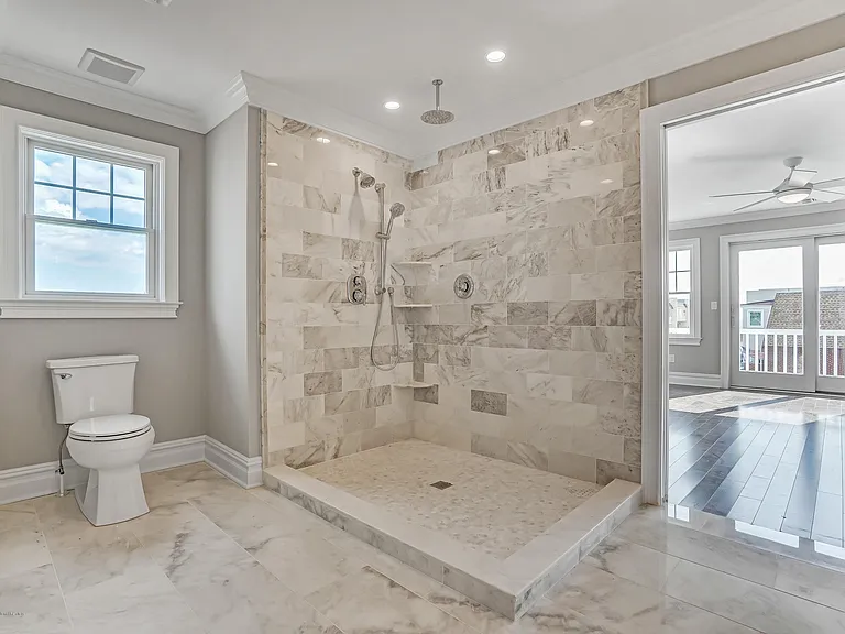 1260 Ocean Ave #B — Photo 33