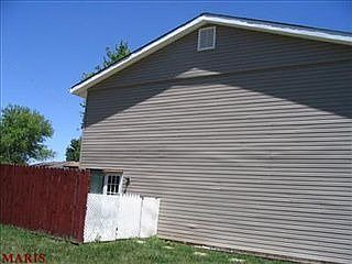 2nd image of 2353 Lonedell Rd