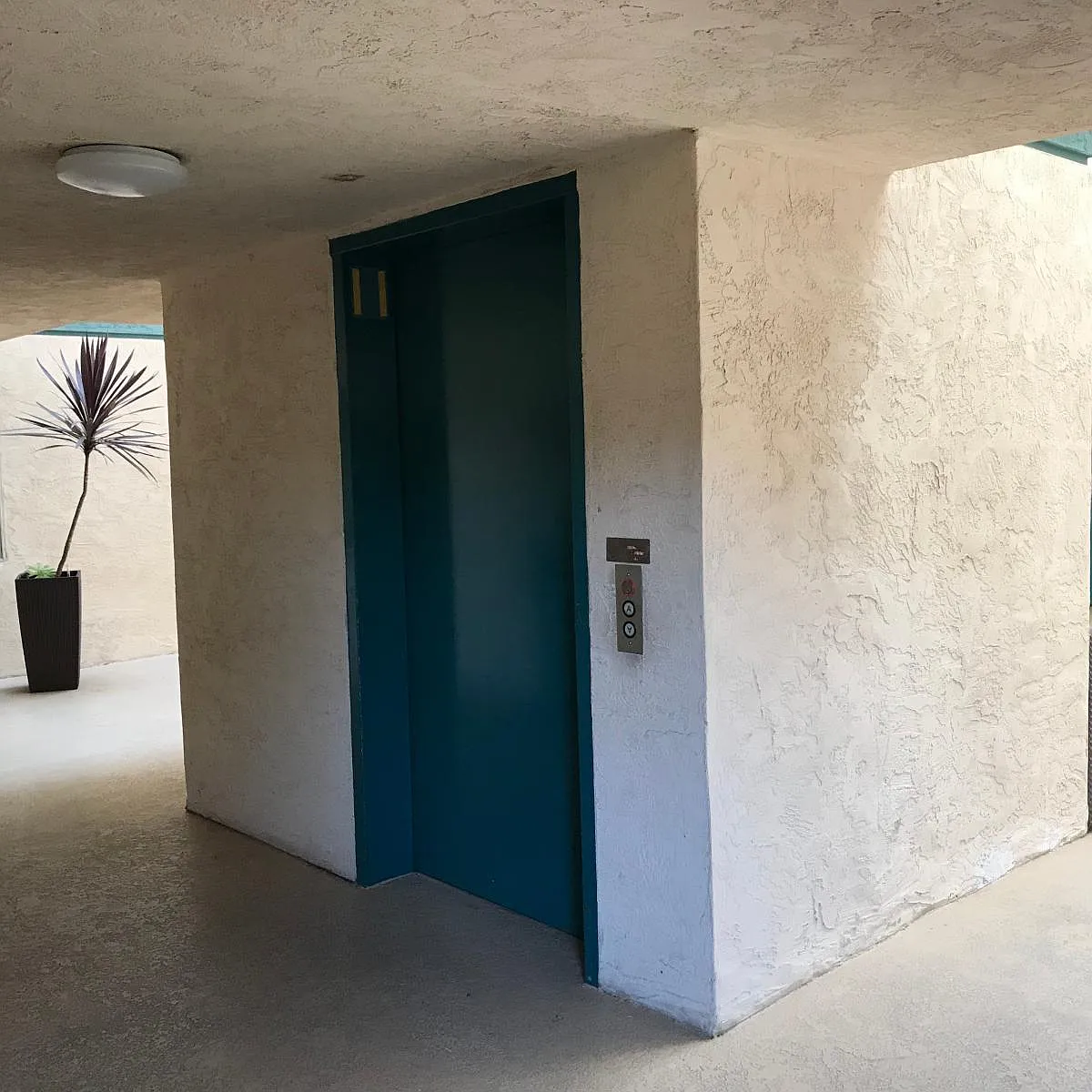 Elevator - 3606 1st Ave #206