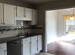 907 Cherokee Ave, Royal Oak, MI 48067