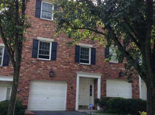 4 Magnolia Ln, Caldwell, NJ 07006