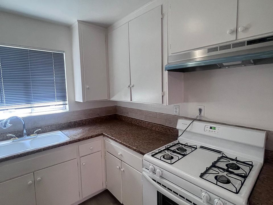 1st image of 1245 S Greenwood Ave #15