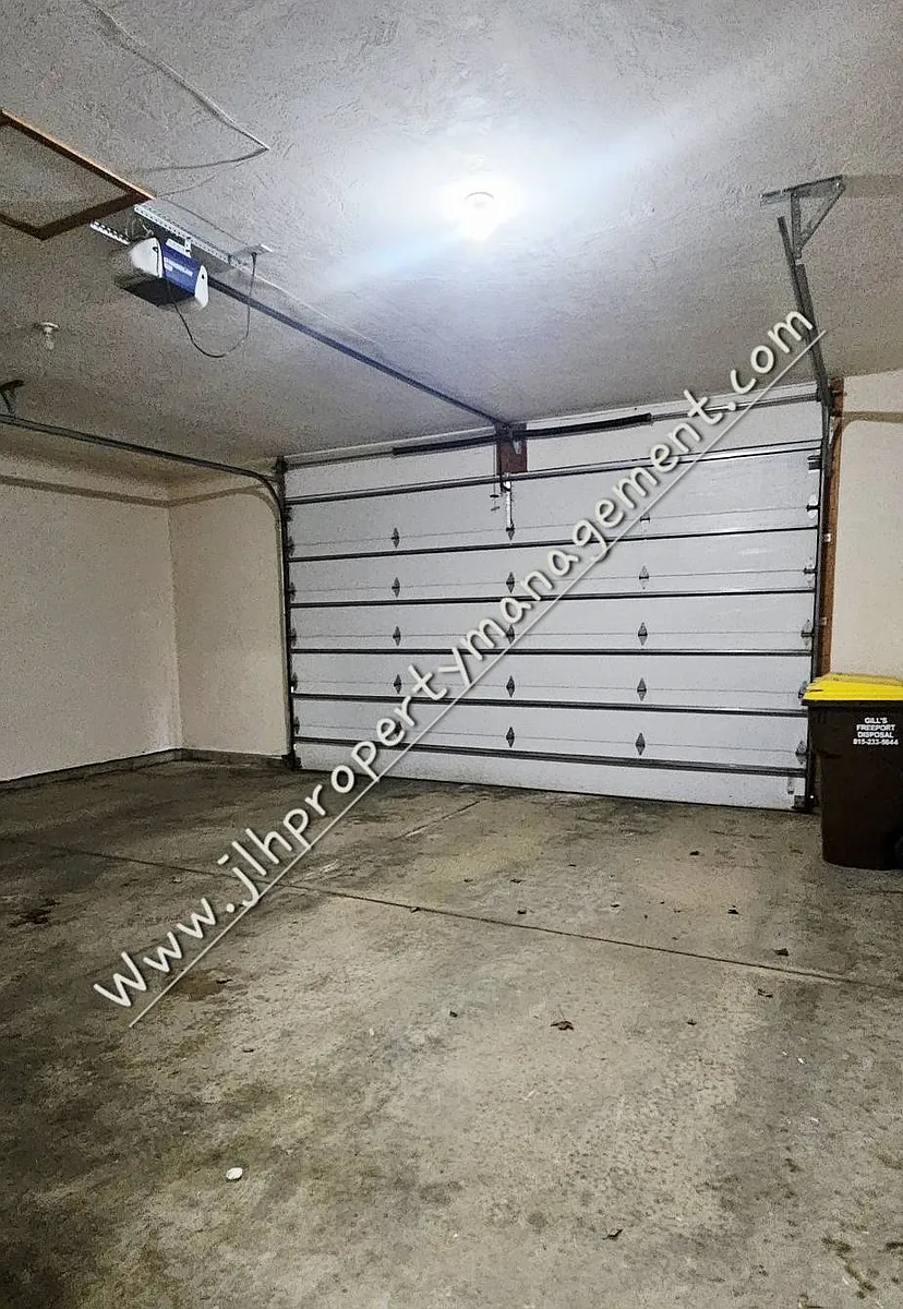 Building Photo - 1776 S Hance Dr #1776