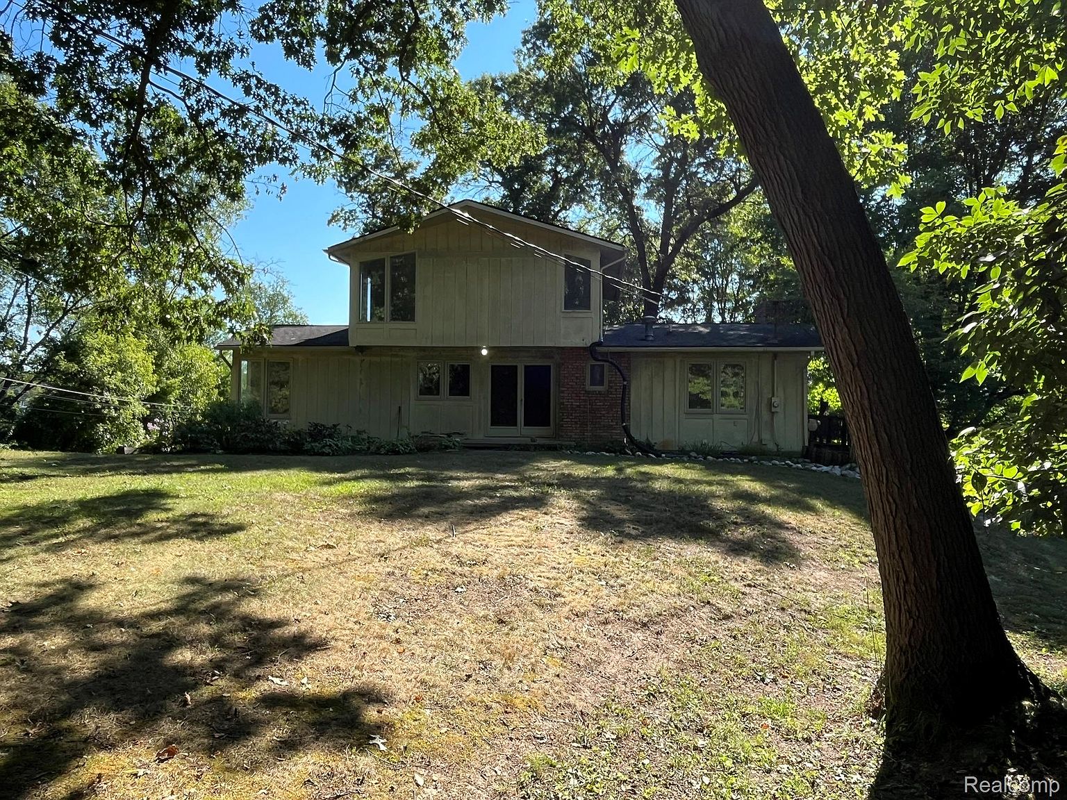 430 Sunset White, Lake Michigan, MI 48383