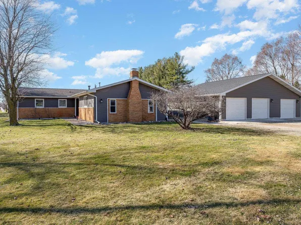 2270 W Washington Rd, Ithaca, MI 48847