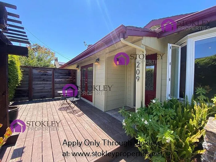 2 bed, 1.0 bath, 1000 sqft, $4,000 — Photo 2