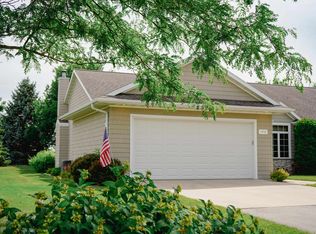 1458 Rushmore Cir, De Pere, WI 54115