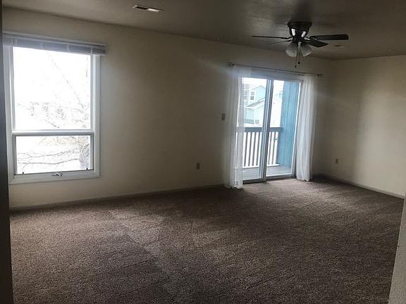 3rd image of 1705 Sanders Dr APT A