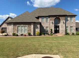 107 Abby Ln, Muscle Shoals, AL 35661