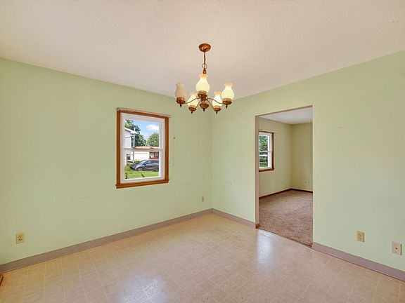4th image of 4308 69th St