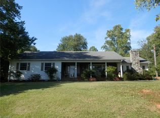 1005 Cinnamon Way, Yadkinville, NC 27055